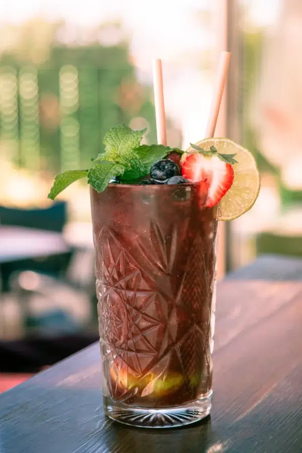 Caipiroska de fresas negras